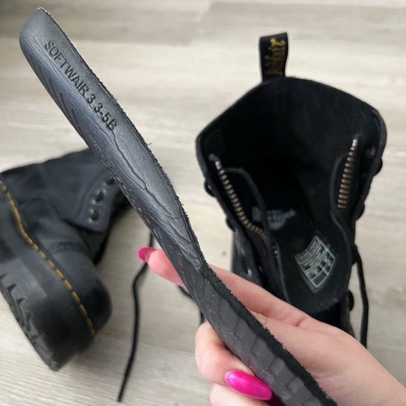 Sinclair milled nappa leather boots - Picture 5 of 9